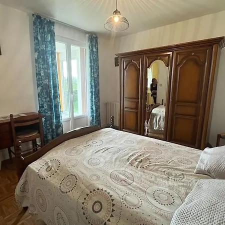 Apartment La Maison De Lili Proche D'aurillac *